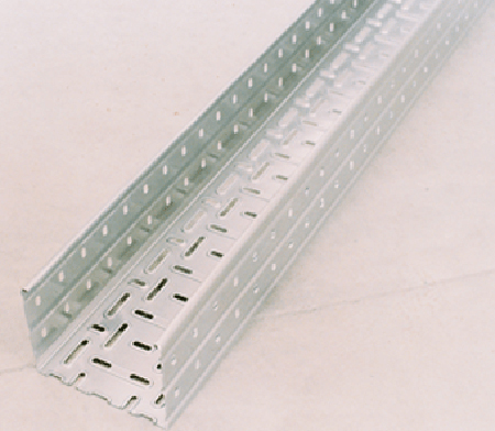 我們應(yīng)該怎樣選擇槽式電纜橋架呢？